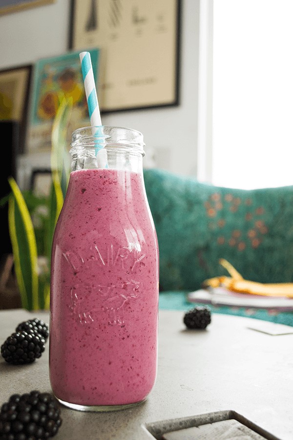 blackberry cheesecake keto low carb smoothie for a ketogenic diet