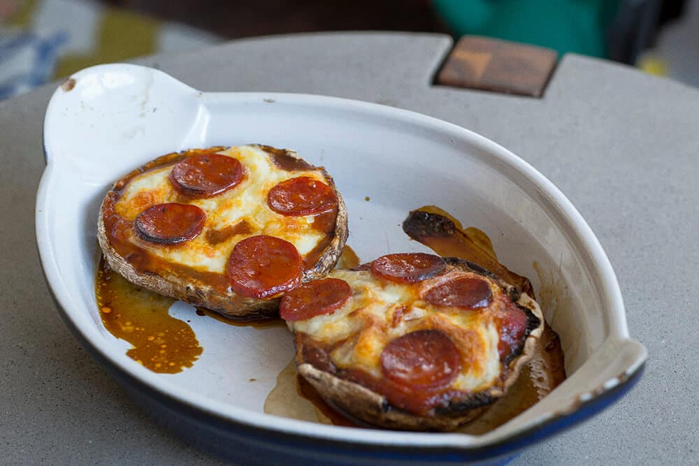 keto mushroom pizza