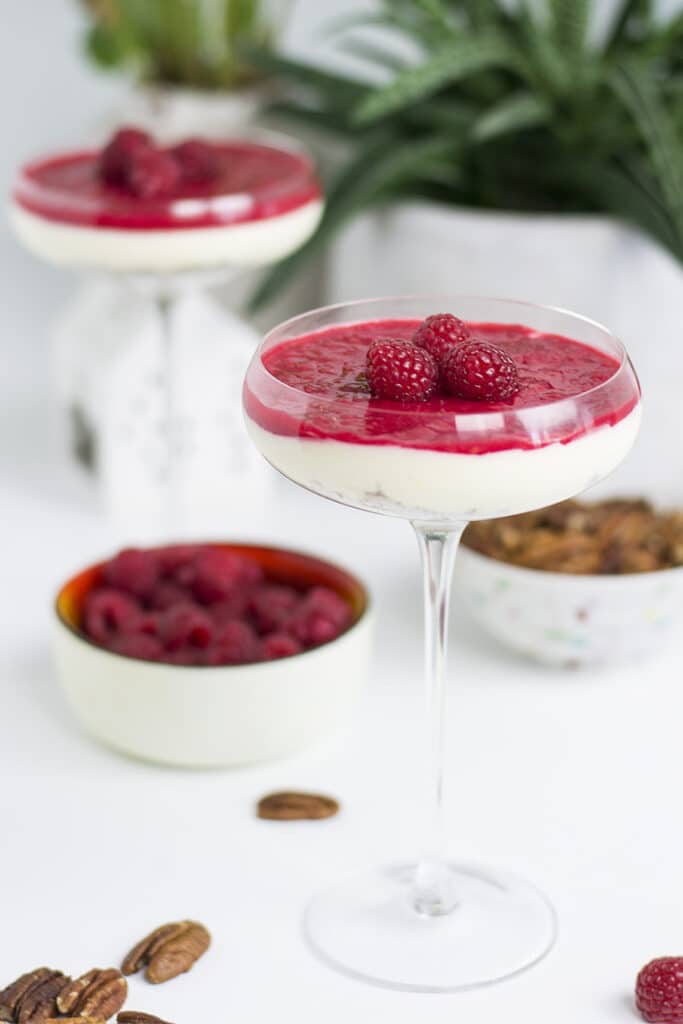 keto raspberry cheesecake