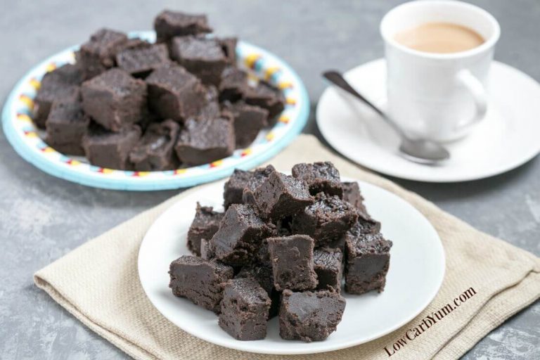 Fat bombs with cream cheese - fudge