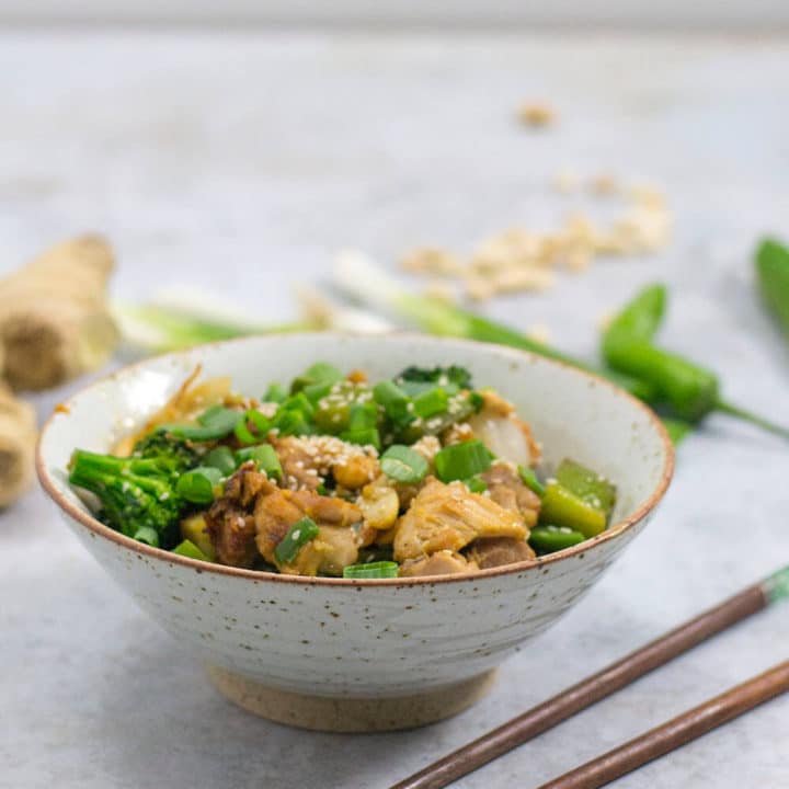 keto stir fry with chicken thighs and peanuts