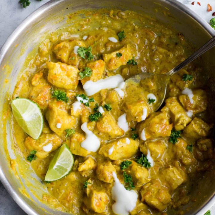 Keto Thai chicken curry with coconut milk