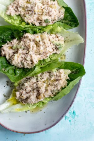 Keto tuna lettuce wraps