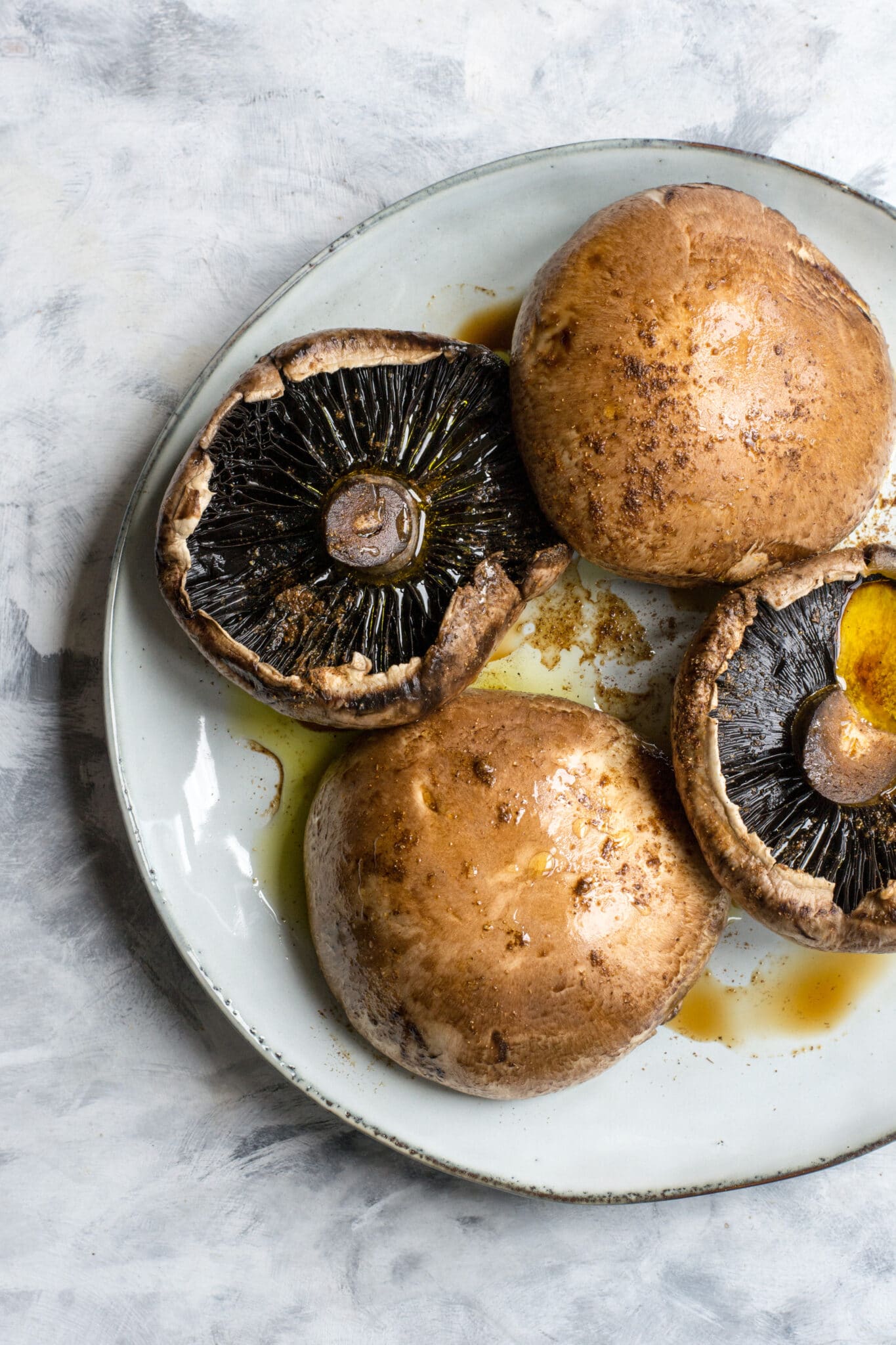 Vegan keto Portobello mushroom burger I Eat Keto