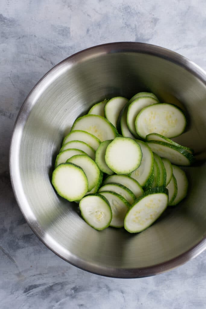 Sliced courgettes in a bowl