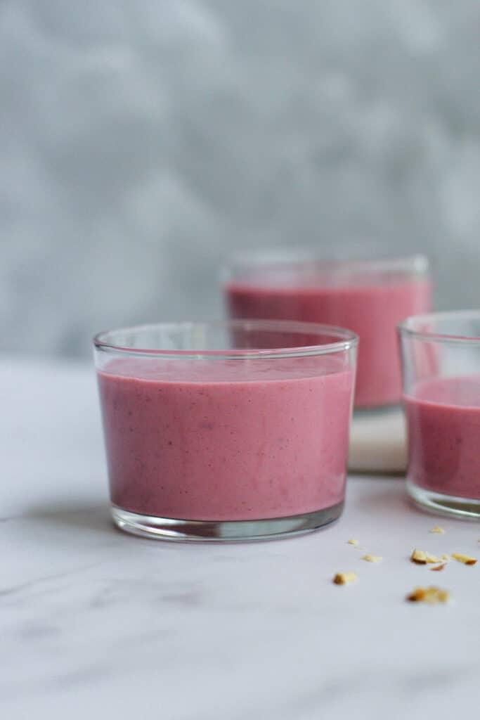 Keto vegan red berry smoothie recipe