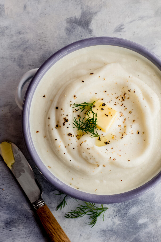 Mashed cauliflower with butter