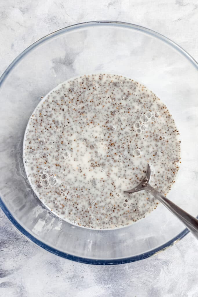 preparation of chia seed pudding