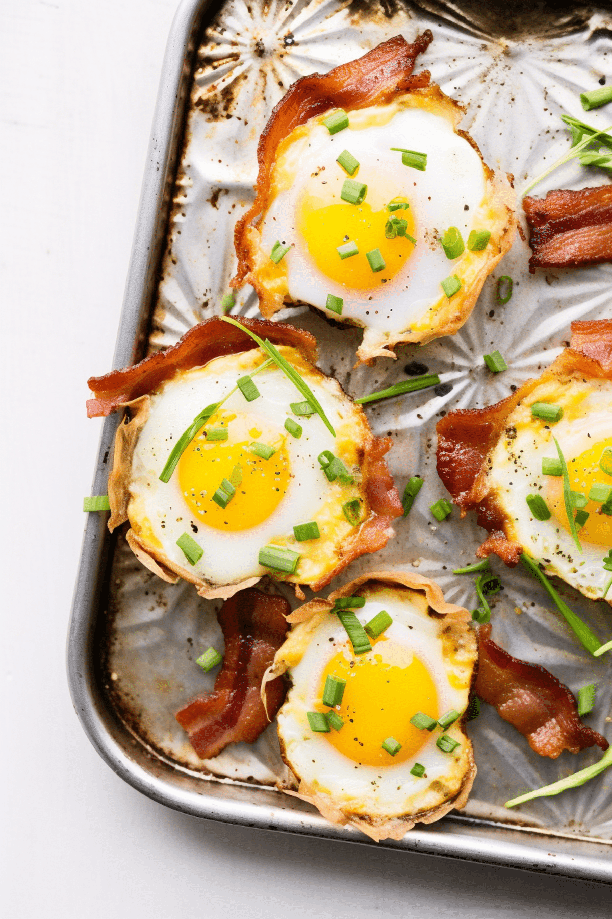 Low-Carb Bacon and Egg Cups_001