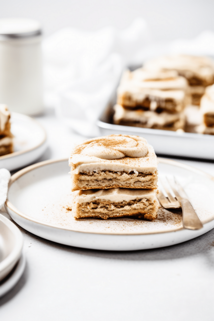 Keto Cinnamon Bun Fat Bomb Bars_001