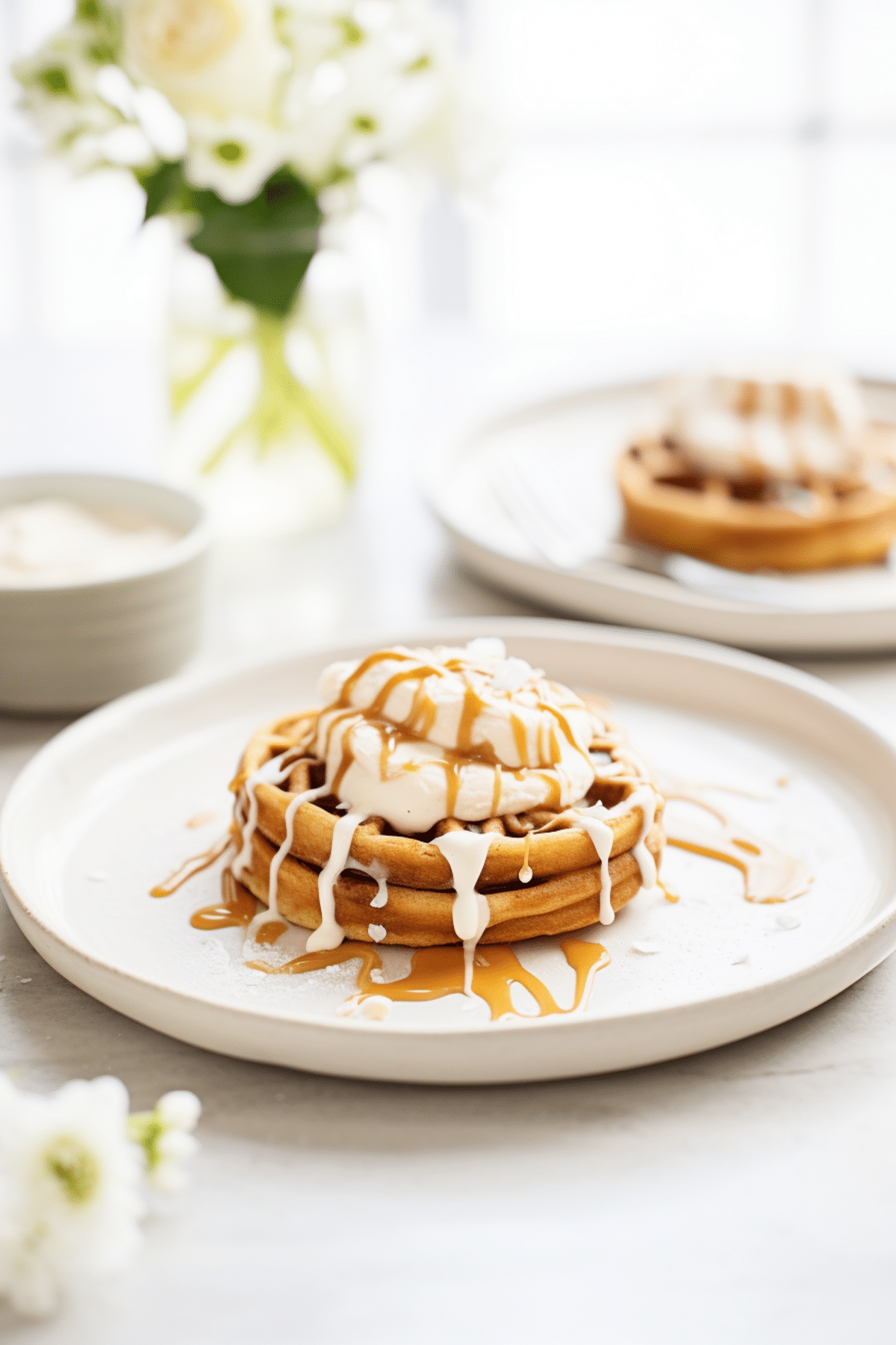 Low-Carb Cinnamon Roll Waffles_001