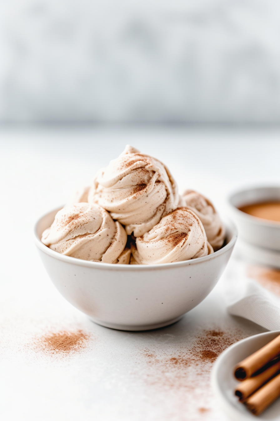 Cinnamon Roll Keto Ice Cream