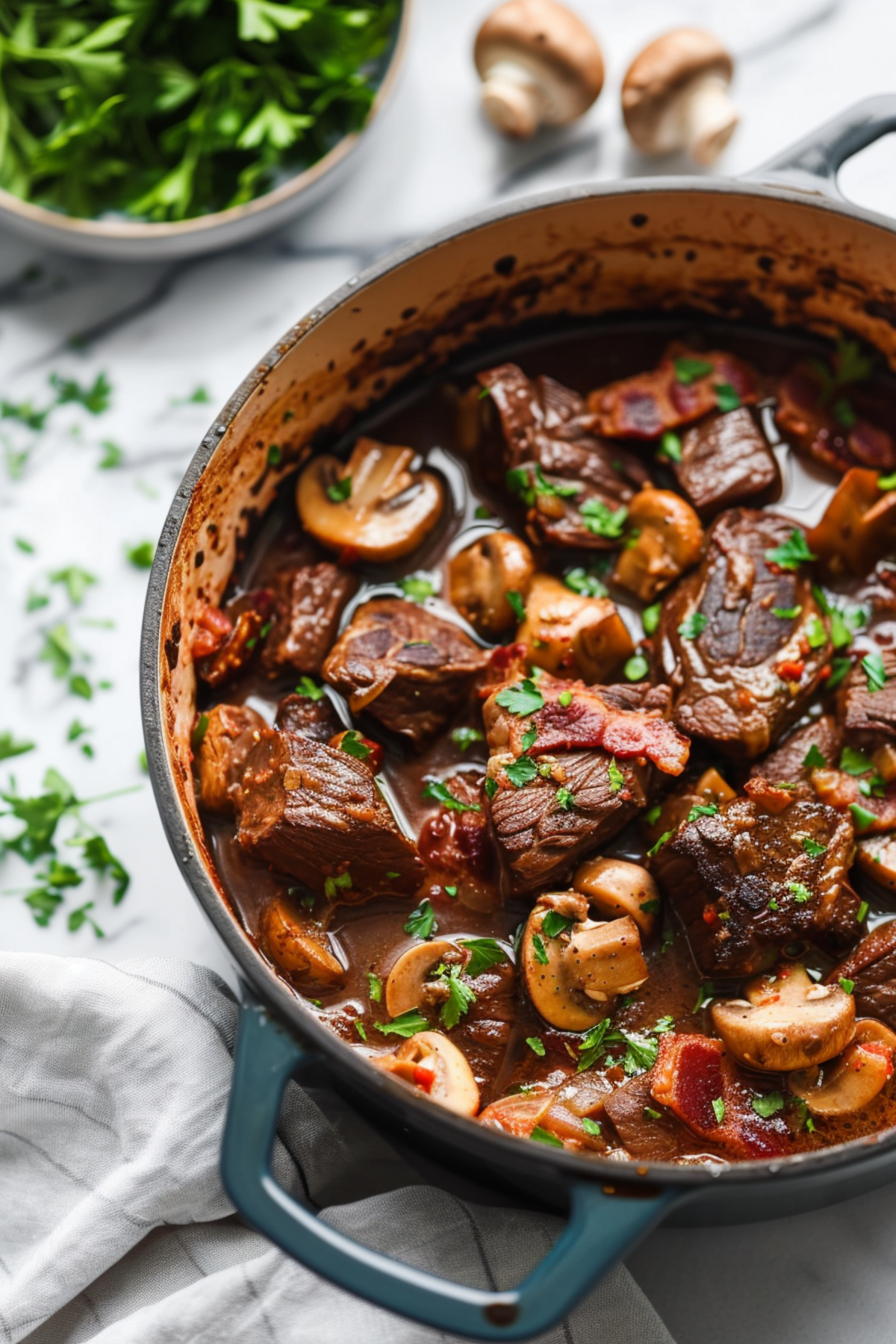 Keto Dutch Oven Beef Bourguignon_001